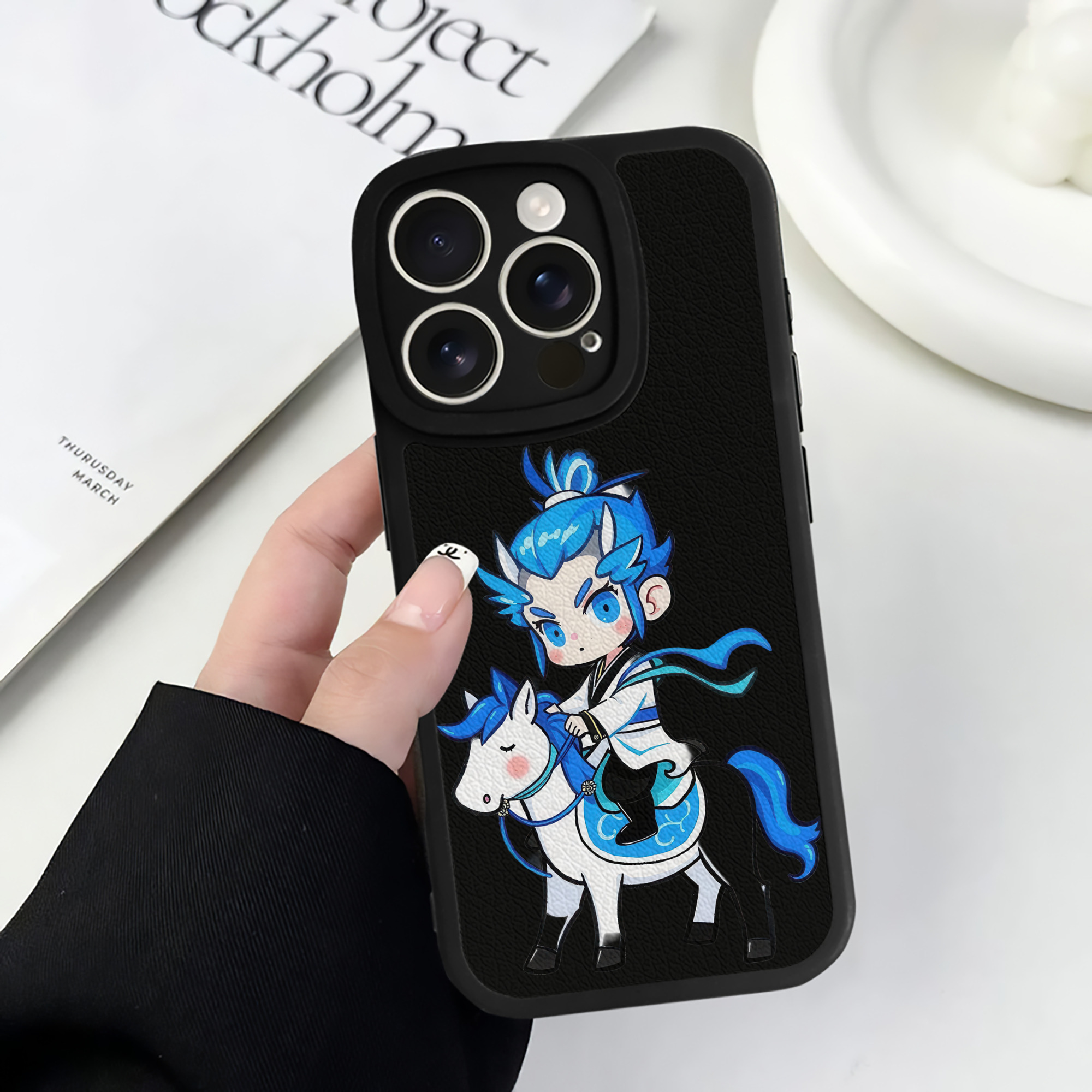 （画像用） Ne Zha 2 ナタ 魔童の大暴れ 【iPhone 16シリーズ対応】シリコンスマホケース（レザー調） 材質：シリコン